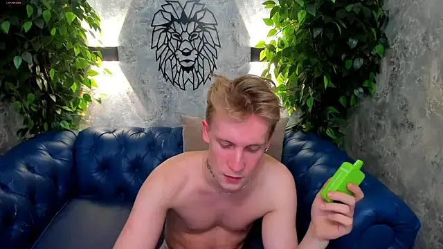 AlexxSweet – webcam model profile photo