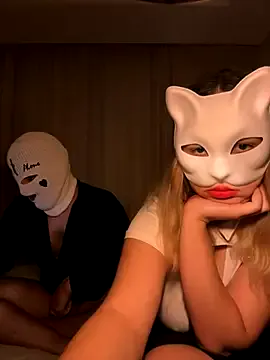 zui_lu – webcam model profile photo Image 3