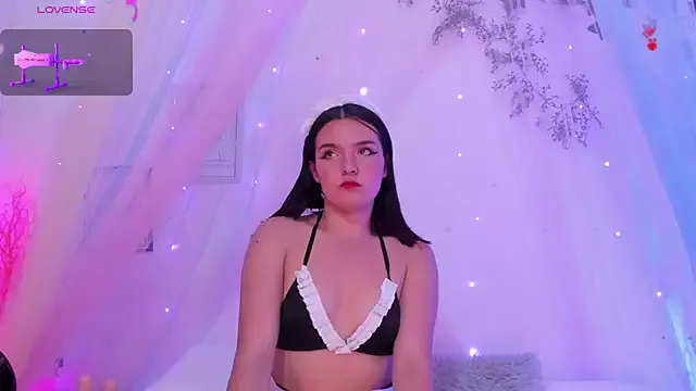  – webcam model profile photo Image 2