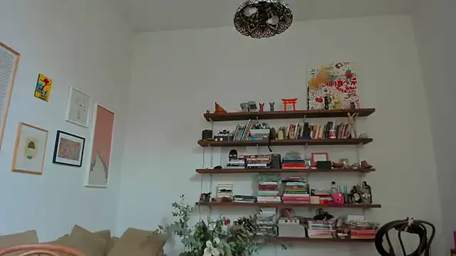 Mia--meow – webcam model profile photo Image 4