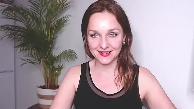 AliciaDesire – webcam model profile photo