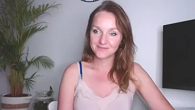 DoriDelux66 – webcam model profile photo Image 13