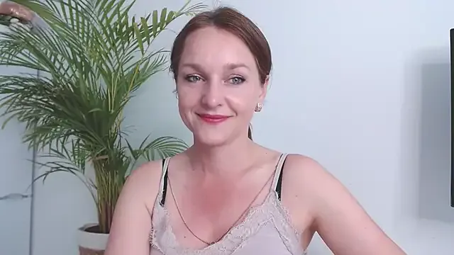 DoriDelux66 – webcam model profile photo Image 5