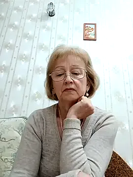 roouse – webcam model profile photo Image 17
