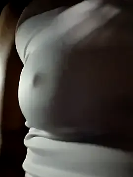 Nonchan_ – webcam model profile photo Image 10