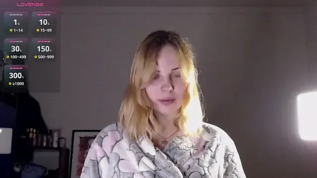 Ada_sienn – webcam model profile photo Image 3