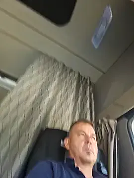 alle2121 – webcam model profile photo