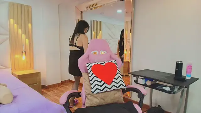 Realwetpussy – webcam model profile photo Image 6