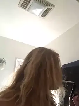 Mia--meow – webcam model profile photo Image 2