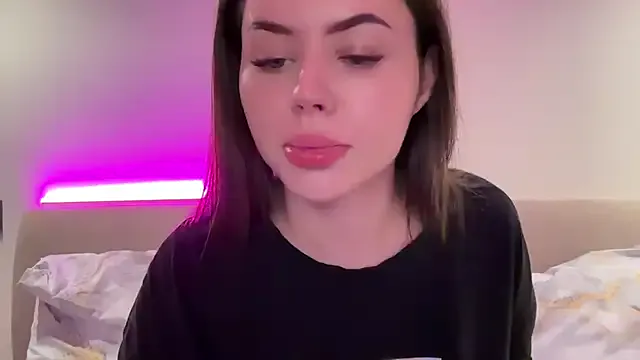 Nonchan_ – webcam model profile photo Image 13