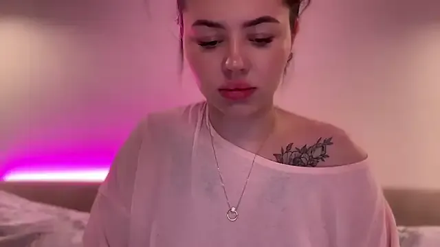 Nonchan_ – webcam model profile photo Image 19