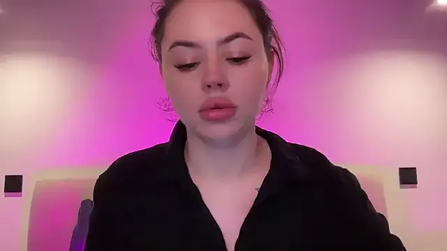 Nonchan_ – webcam model profile photo Image 4