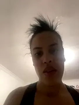  – webcam model profile photo Image 2