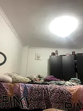  – webcam model profile photo Image 4