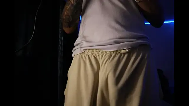 Garima_G – webcam model profile photo Image 3