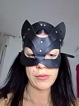 roouse – webcam model profile photo Image 14