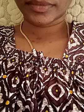  – webcam model profile photo Image 15