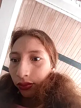 roouse – webcam model profile photo Image 14