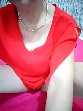  – webcam model profile photo Image 2