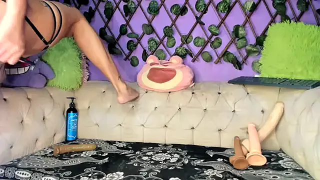 yumiandtsuki – webcam model profile photo Image 18