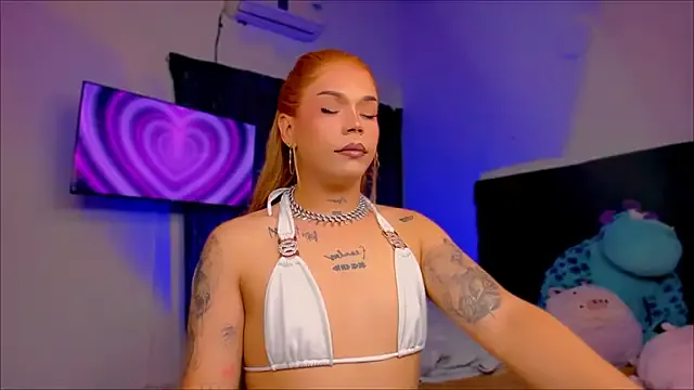 oxo_yuna_oxo – webcam model profile photo Image 8