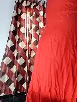 jAsMinE678 – webcam model profile photo Image 4