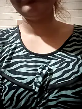 Nonchan_ – webcam model profile photo Image 9