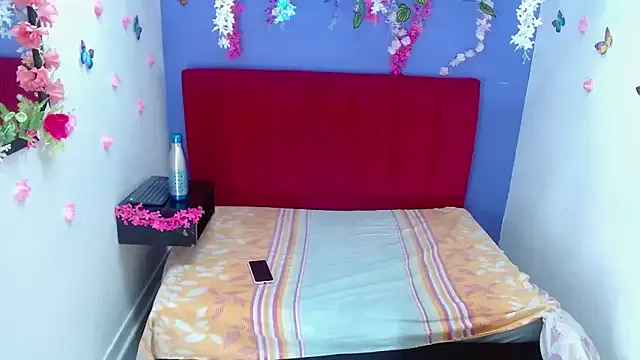 miyabi_room – webcam model profile photo Image 9