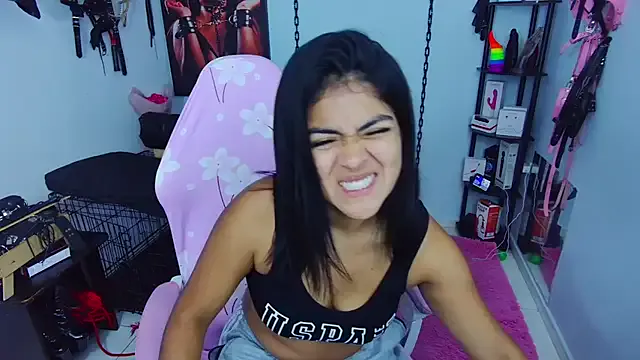 Mimiumuy – webcam model profile photo Image 3