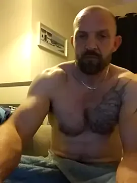 tommyjoyer – webcam model profile photo Image 17
