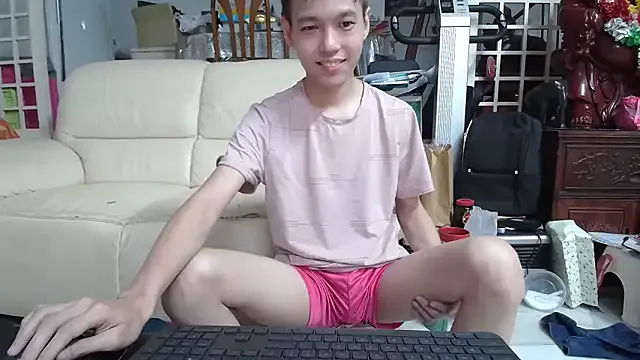  – webcam model profile photo Image 3