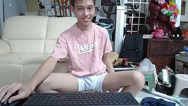  – webcam model profile photo Image 7
