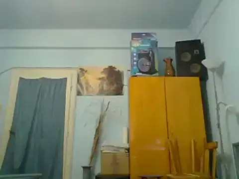  – webcam model profile photo Image 3