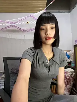PumaShyXD – webcam model profile photo Image 13