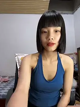 PumaShyXD – webcam model profile photo Image 2
