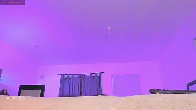 Hotnightsexxx – webcam model profile photo Image 13