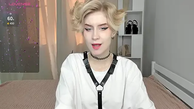 hina_porn – webcam model profile photo Image 8
