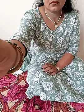 Yuna-ch – webcam model profile photo Image 9