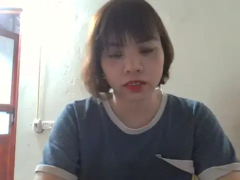 pussysexxyofficial – webcam model profile photo Image 3