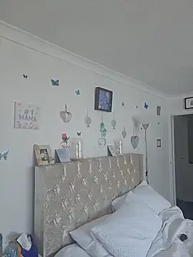 Mia--meow – webcam model profile photo Image 13