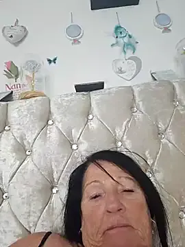 Mia--meow – webcam model profile photo Image 8