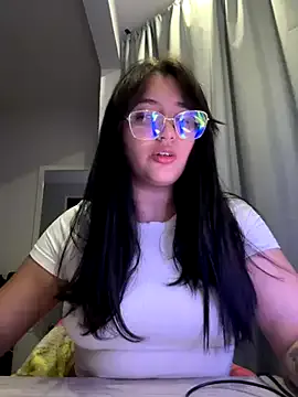 oxo_yuna_oxo – webcam model profile photo Image 8