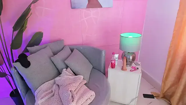 Nonchan_ – webcam model profile photo Image 10