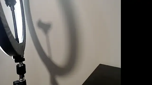 Nonchan_ – webcam model profile photo Image 2