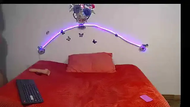 Nonchan_ – webcam model profile photo Image 9