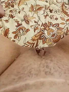 Mia--meow – webcam model profile photo Image 13