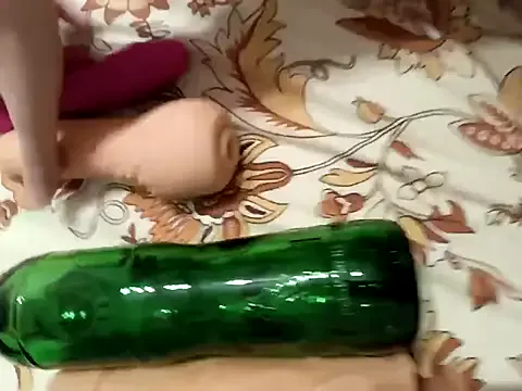 Mia--meow – webcam model profile photo Image 14