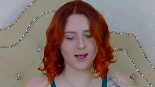 – webcam model profile photo Image 5