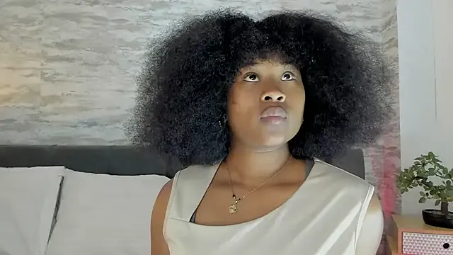 Nonchan_ – webcam model profile photo Image 19