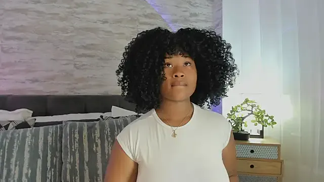 Nonchan_ – webcam model profile photo Image 5